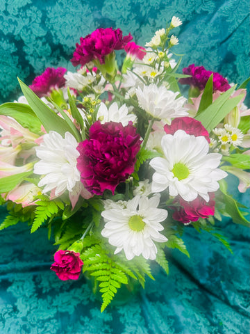 Mothers Day Daisy Vase